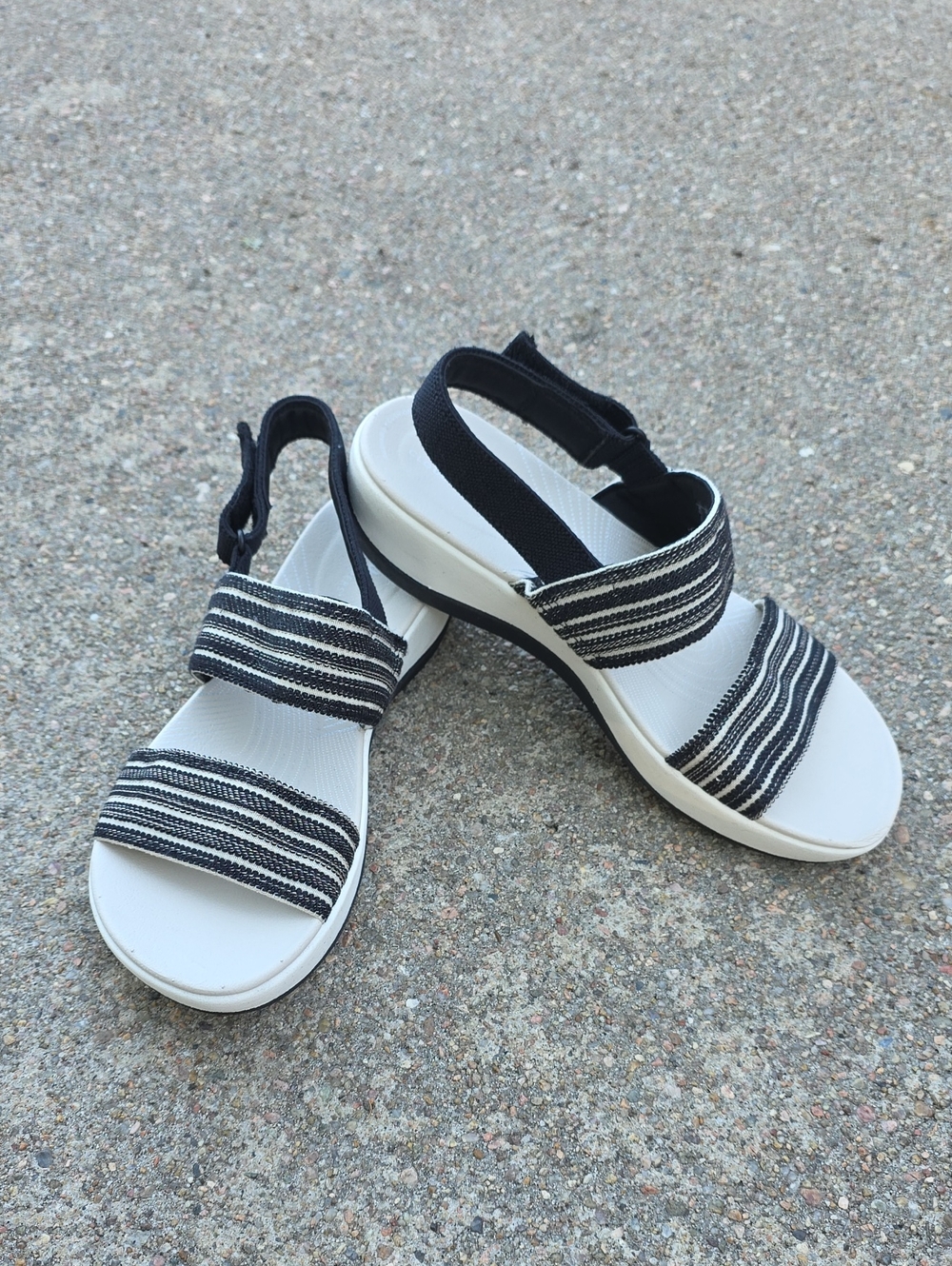 Clarks Cloudsteppers Arla Stroll Sandals Black Striped Size 9